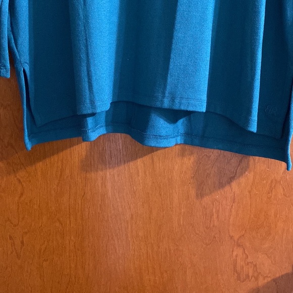 Banana Republic women’s Scoop Neck Long Sleeve Top Green Size XL
NWT - Picture 8 of 9